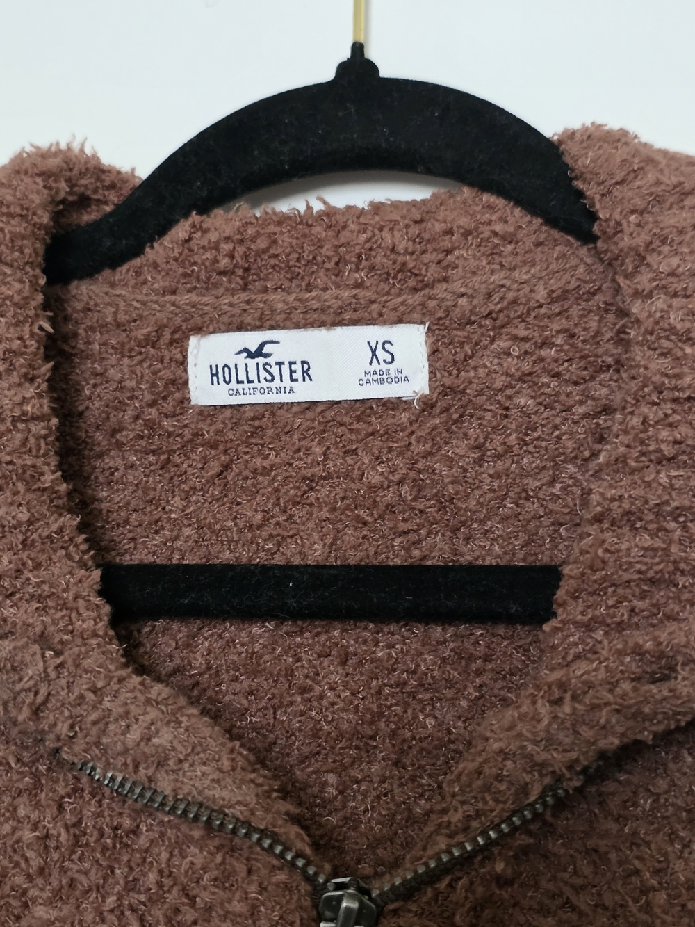 Cozy Quarter-Zip Fuzzy Pullover Sweater - Brown - Hollister-XS - Picture 2 of 9
